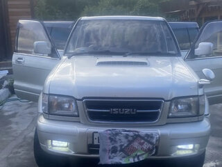 1999 Isuzu Bighorn II, золотистый, 1000000 рублей, вид 3