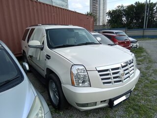 2010 Cadillac Escalade III, белый, 1200000 рублей, вид 2
