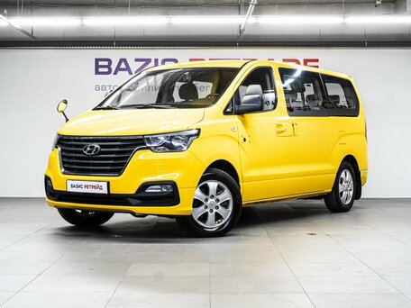 2018 Hyundai Grand Starex I Рестайлинг 2, жёлтый, 2699000 рублей, вид 1