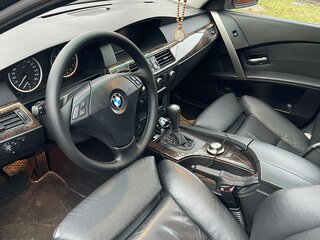 2003 BMW 5 серии 530i V (E60/E61), чёрный, 1900000 рублей, вид 3