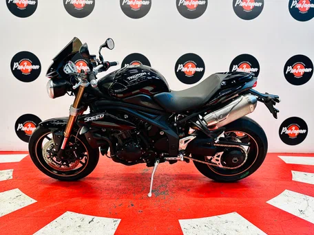 2011 Triumph Speed Triple, чёрный, 550000 рублей, вид 2