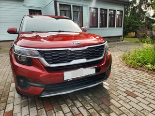 2020 Kia Seltos I, красный, 1935000 рублей, вид 2