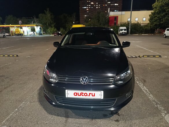 2013 Volkswagen Polo V, чёрный, 999999 рублей - вид 4