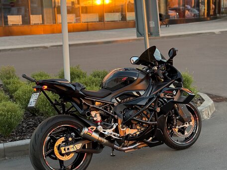 2025 BMW S 1000 RR, чёрный, 2300000 рублей, вид 2