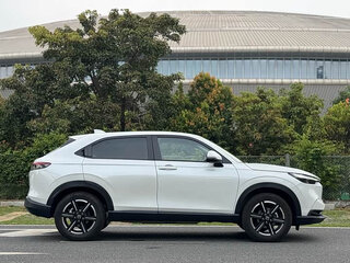 2025 Honda Vezel II, белый, 1682380 рублей, вид 4