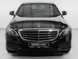 2019 Mercedes-Benz E-Класс 200 V (W213, S213, C238), чёрный, 3255000 рублей, вид 2