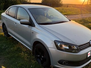 2014 Volkswagen Polo V, серебристый, 670000 рублей, вид 3