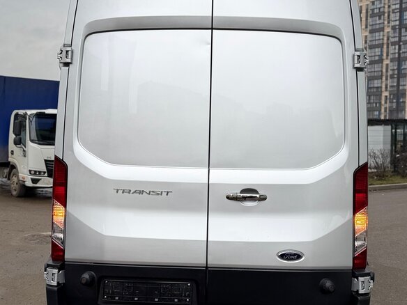 2022 Ford Transit, серебристый, 3800000 рублей - вид 13