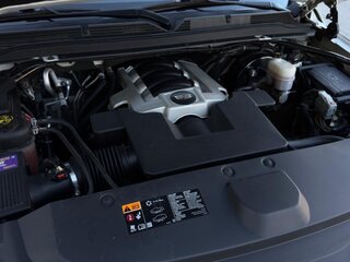 2020 Cadillac Escalade IV, белый, 5000000 рублей, вид 5