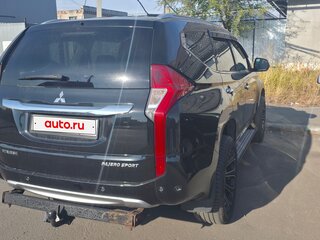 2016 Mitsubishi Pajero Sport III, чёрный, 2700000 рублей, вид 4