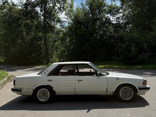 1986 Toyota Chaser III (X70), белый, 350000 рублей, вид 3