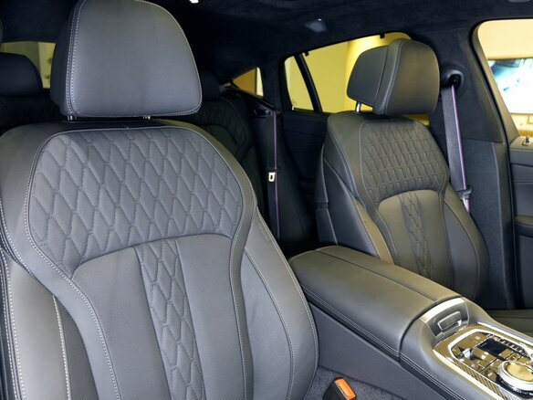 2026 BMW X6 30d III (G06) Рестайлинг, серый, 16900000 рублей - вид 7
