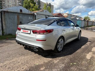 2019 Kia Optima IV Рестайлинг, серебристый, 1930000 рублей, вид 4