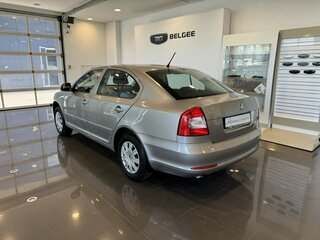 2011 Skoda Octavia II (A5) Рестайлинг, серый, 899000 рублей, вид 2
