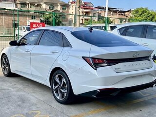 2022 Hyundai Elantra VII (CN7), белый, 1400000 рублей, вид 4
