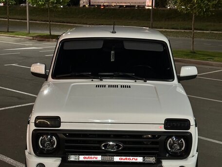 2020 Lada (ВАЗ) 2121 (4x4) I Рестайлинг (2020), белый, 760000 рублей, вид 3