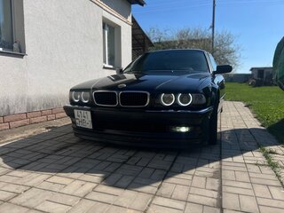 2001 BMW 7 серии 740d III (E38) Рестайлинг, чёрный, 500000 рублей, вид 3