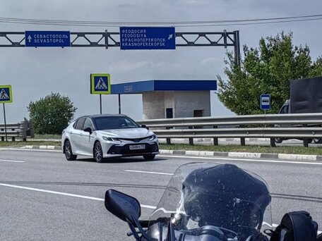 2007 Yamaha FJR1300, серебристый, 550000 рублей, вид 2