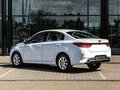 2021 Kia Rio IV Рестайлинг, белый - вид 5