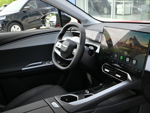 2026 Omoda C5 II, красный, 2399000 рублей - вид 12