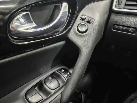 2016 Nissan Qashqai II, чёрный - вид 12