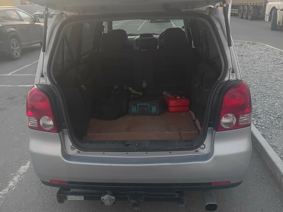 2001 Mitsubishi Dion I, серый, 320000 рублей - вид 3