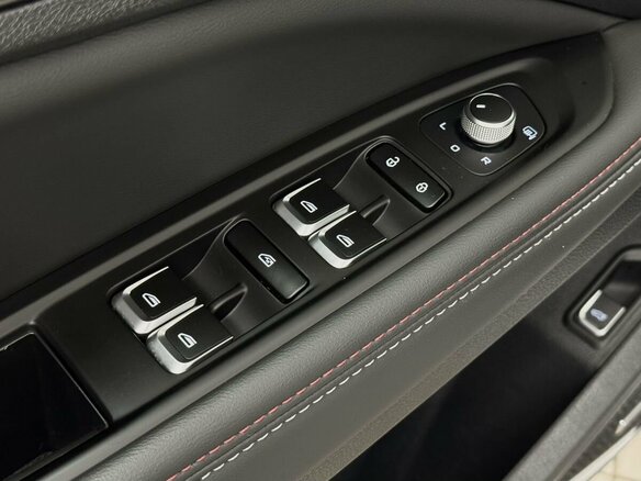 2023 Geely Tugella I Рестайлинг, белый - вид 18