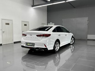 2018 Hyundai Sonata VII (LF) Рестайлинг, белый, 1620000 рублей, вид 2