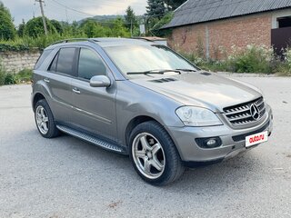 2005 Mercedes-Benz M-Класс 500 II (W164), серый, 730000 рублей, вид 3
