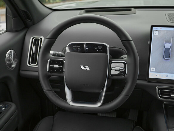 2025 Li Auto (Lixiang) L7 52.3 kWh I Рестайлинг, серебристый - вид 17