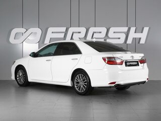 2016 Toyota Camry VII (XV50) Рестайлинг, белый, 2380000 рублей, вид 2