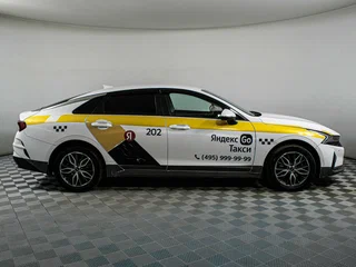 2022 Kia K5 III, белый, 1577000 рублей, вид 4