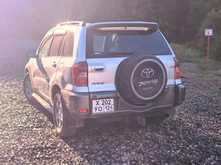 2000 Toyota RAV4 II (XA20), серебристый, 650000 рублей, вид 5
