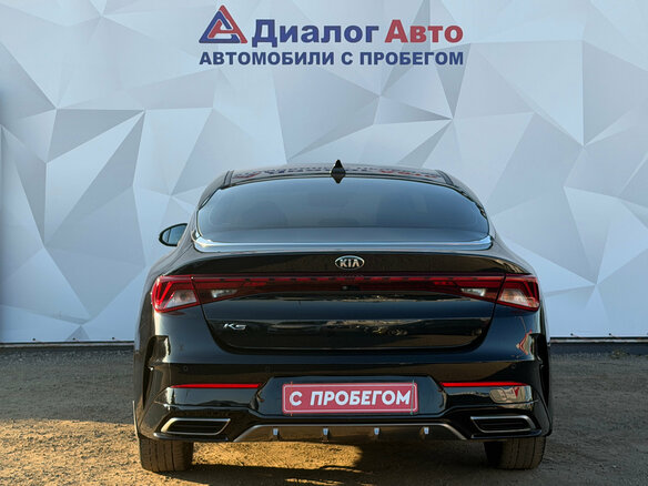 2020 Kia K5 III, чёрный, 2220000 рублей - вид 5