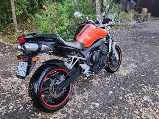 2005 Yamaha FZ6, оранжевый, 350000 рублей, вид 5