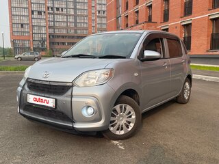 2018 Toyota Passo III, серебристый, 960000 рублей, вид 3