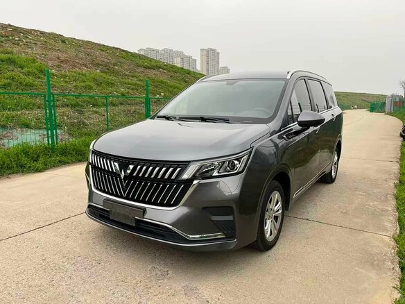 2023 Wuling Jiachen, серый, 1370000 рублей