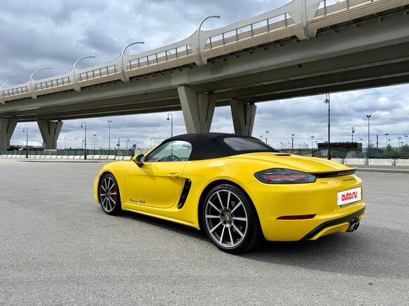 2020 Porsche Boxster S IV 718 (982), жёлтый, 8700000 рублей - вид 9