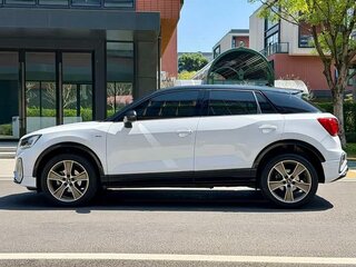 2023 Audi Q2 L 35 TFSI I Рестайлинг, белый, 2100000 рублей, вид 4