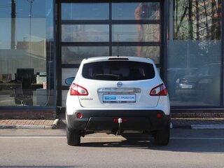 2013 Nissan Qashqai I Рестайлинг, белый, 1049000 рублей, вид 4