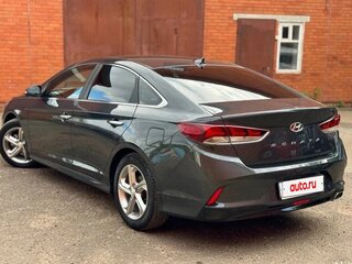 2018 Hyundai Sonata VII (LF) Рестайлинг, серый, 1850000 рублей, вид 3