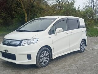 2012 Honda Freed Spike I Рестайлинг, белый, 999000 рублей, вид 1