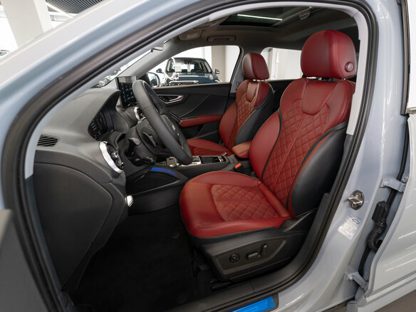 2025 Audi Q2 L 35 TFSI I Рестайлинг, серый, 3700000 рублей - вид 8