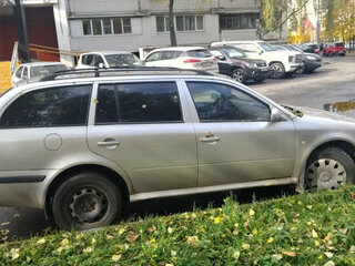 2005 Skoda Octavia I (A4) Рестайлинг, серебристый, 300000 рублей, вид 3