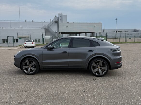 2021 Porsche Cayenne Coupé III, серый, 7000000 рублей - вид 12