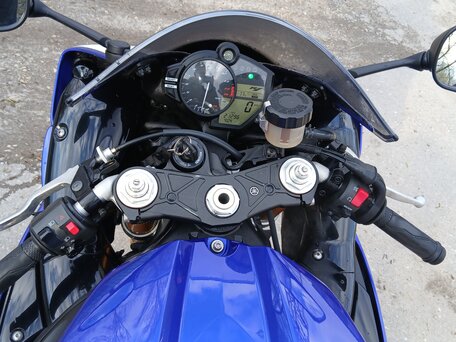 2011 Yamaha YZF-R1, синий, 1266000 рублей, вид 4
