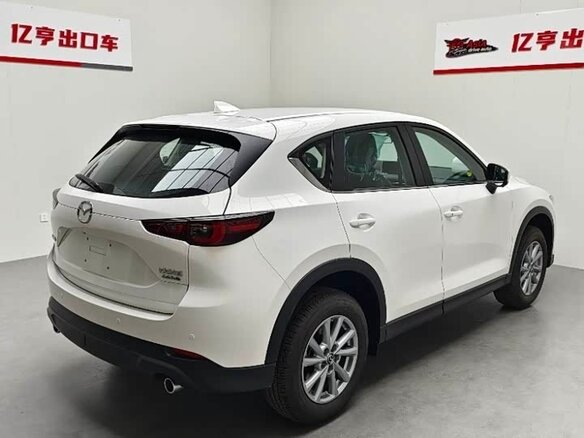 2026 Mazda CX-5 II Рестайлинг, белый - вид 3