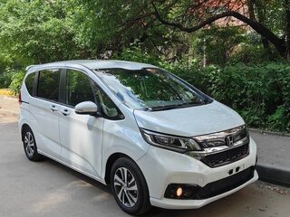 2019 Honda Freed II Рестайлинг, белый, 1470000 рублей, вид 1