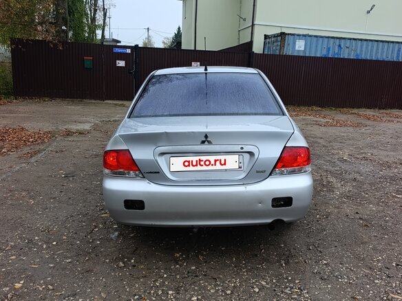 2005 Mitsubishi Lancer IX, серебристый - вид 2