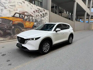 2023 Mazda CX-5 II Рестайлинг, белый, 2000000 рублей, вид 1